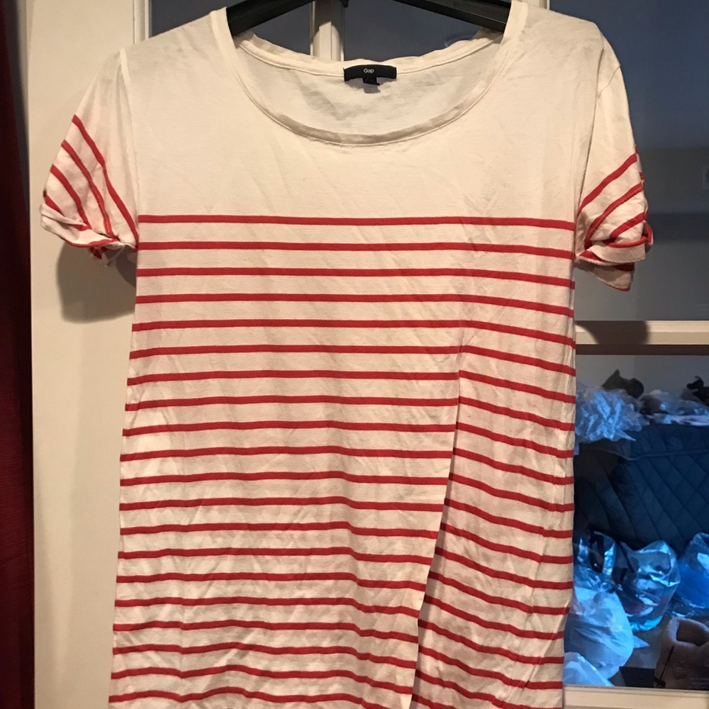Gap t shirt